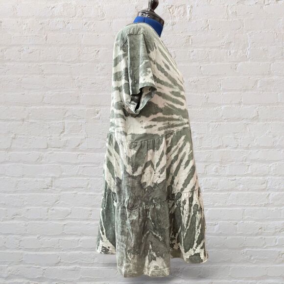 ZIM & ZOE Plus Size Tiered Tie Dye Olive Dress, 18/20 - Picture 4 of 7